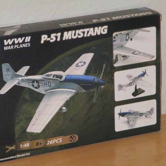New Ray P-51 Mustang Silver Fighter Airplane Model Kit Scale 1:48 Brand New Box - Picture 2 of 3